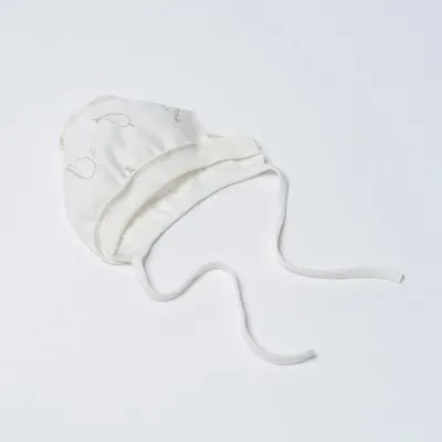 Vilaurita kepurytė išvirkščiomis siūlėmis 1062 "Elio" 38,40 cm.